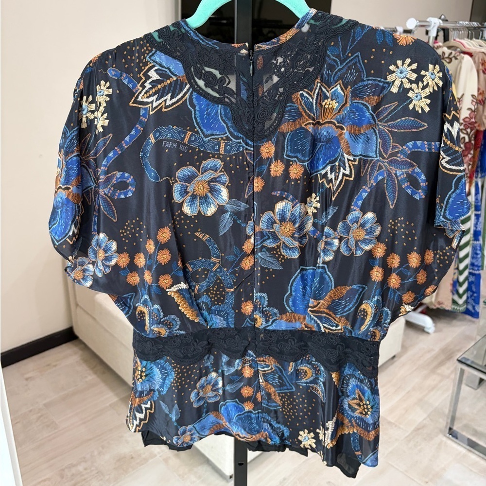Farm Rio: Black Snakes Bouquet Blouse - Picture 9 of 11